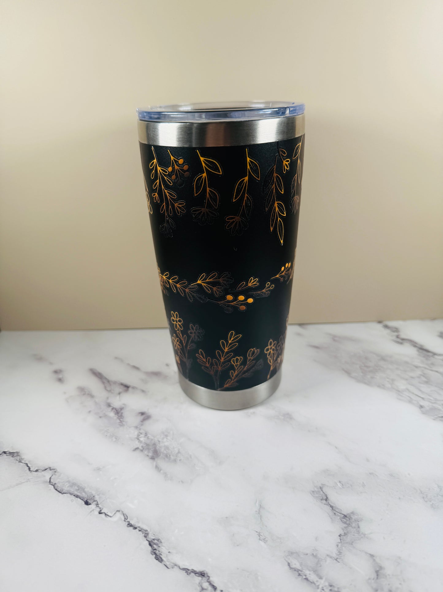 Thermobecher Schwarz "Verschiedene Designs"