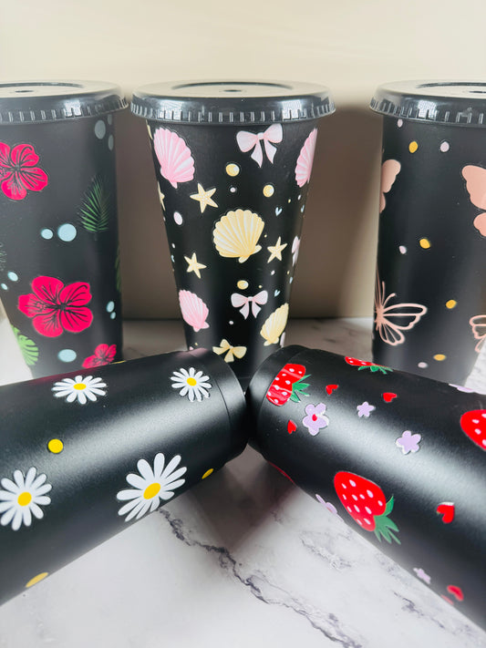 Grosser Becher Schwarz verschiedene Designs