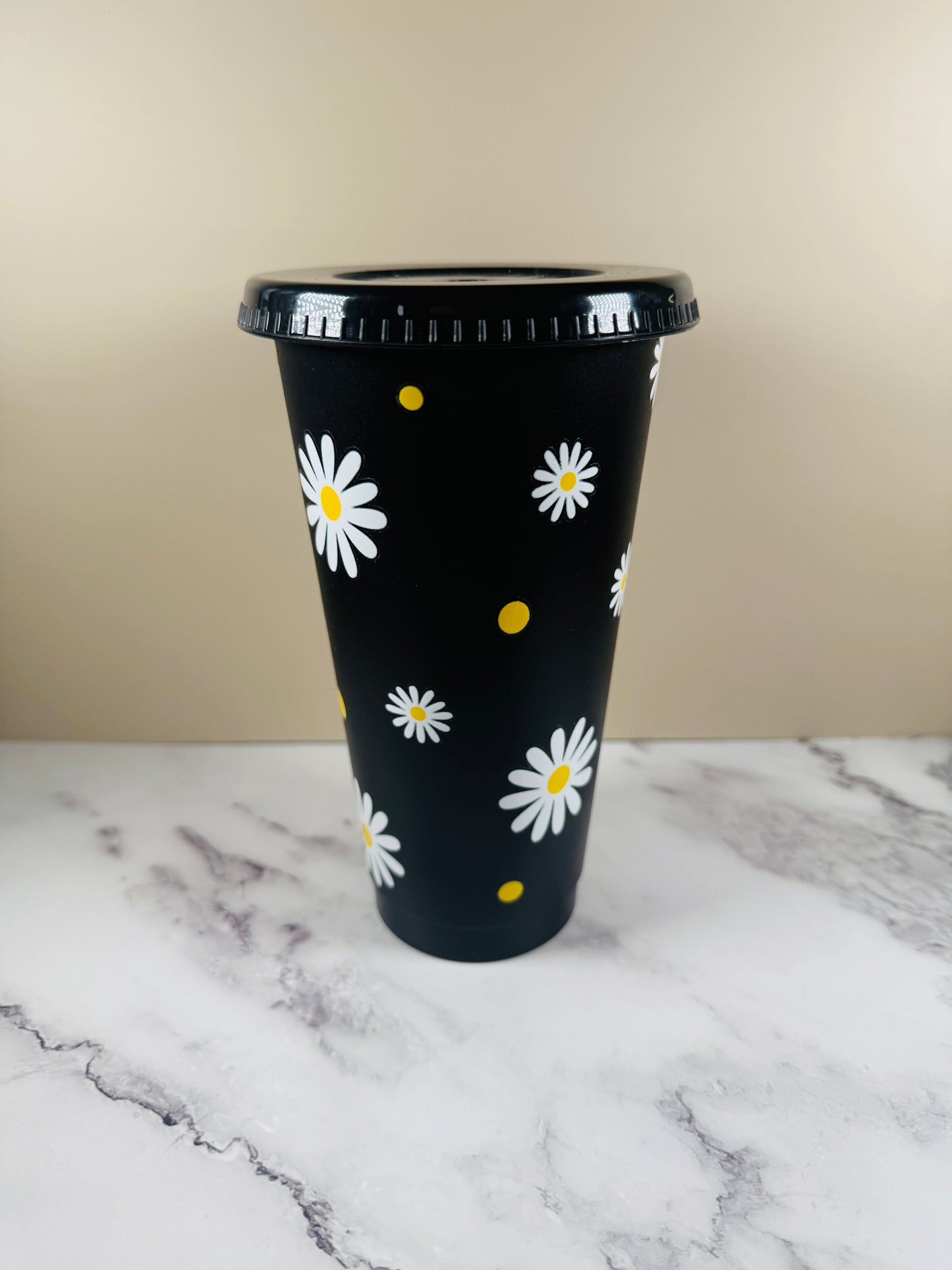Grosser Becher Schwarz verschiedene Designs