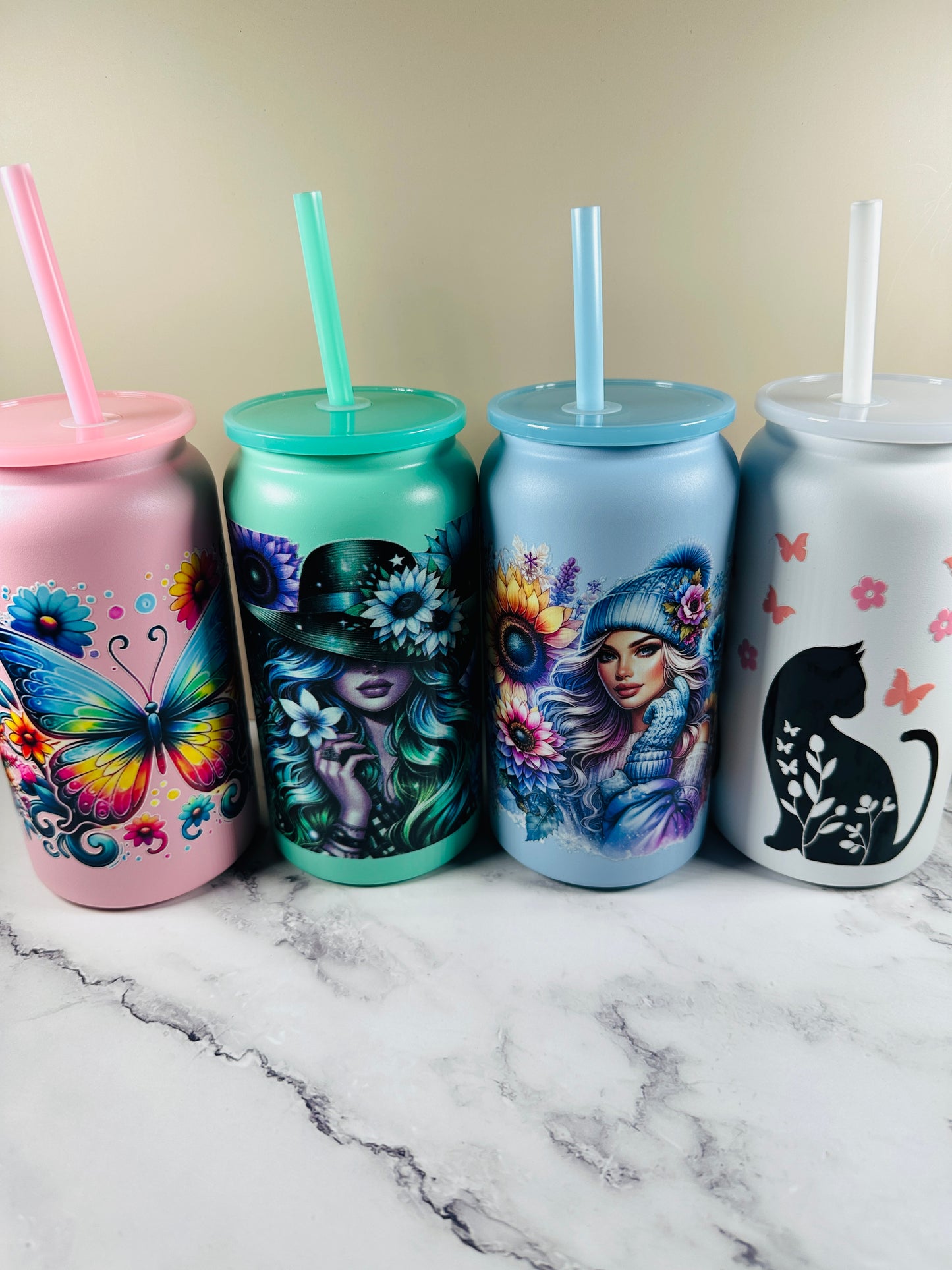 Thermo Drinkbecher mit Strohalm  "Verschiedene Designs"